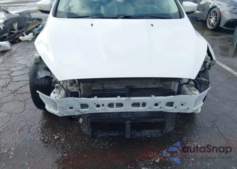 2015 Ford Focus Se из США, поврежденный, VIN 1FADP3K25FL316407